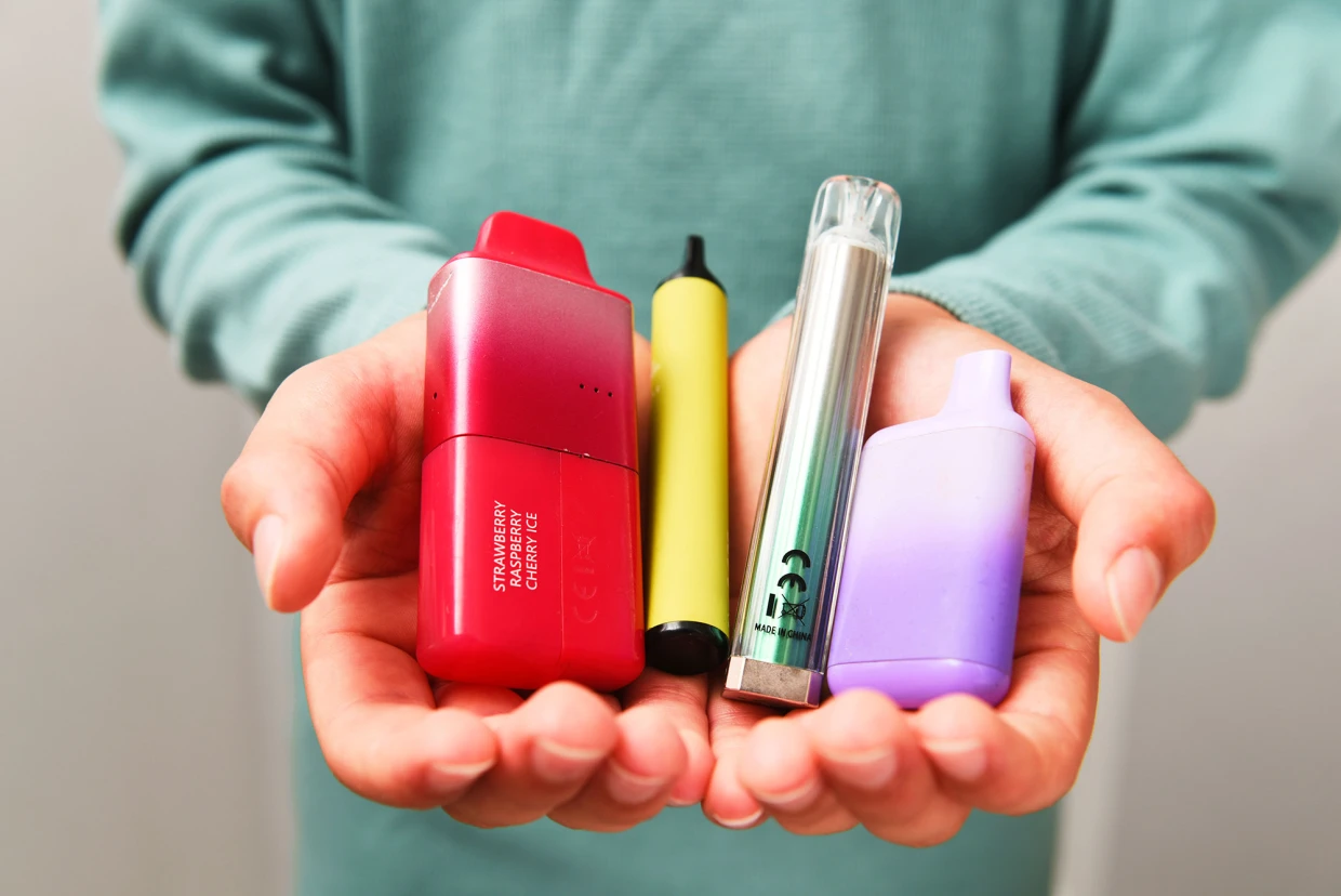 250321-flavored-vapes-mn-0940-b0f101